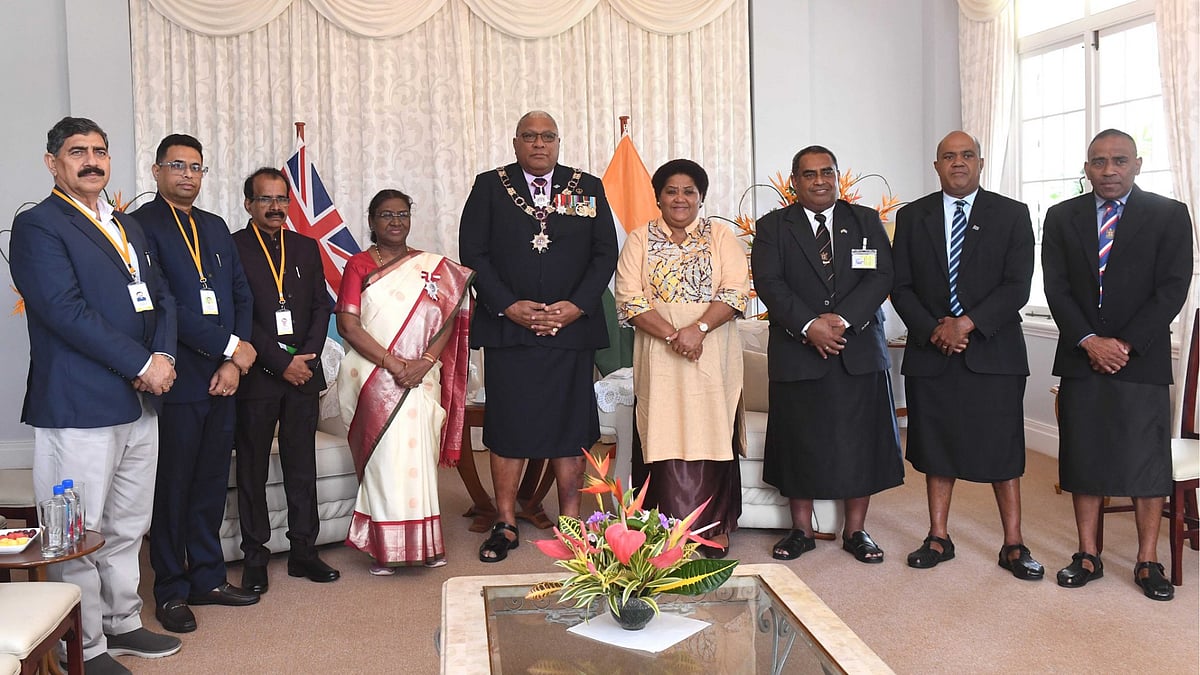 | Photo: X/@rashtrapatibhvn : President Droupadi Murmu Conferred With Fiji's Highest Civilian Award 